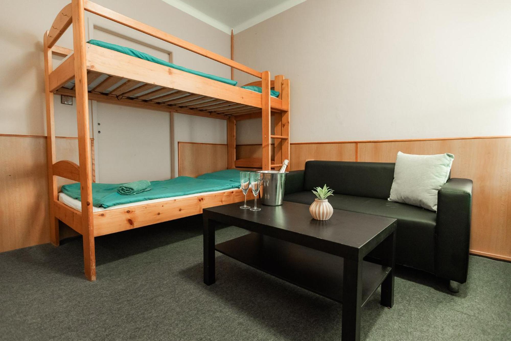 Hotel Rozkos Česká Skalice Værelse billede