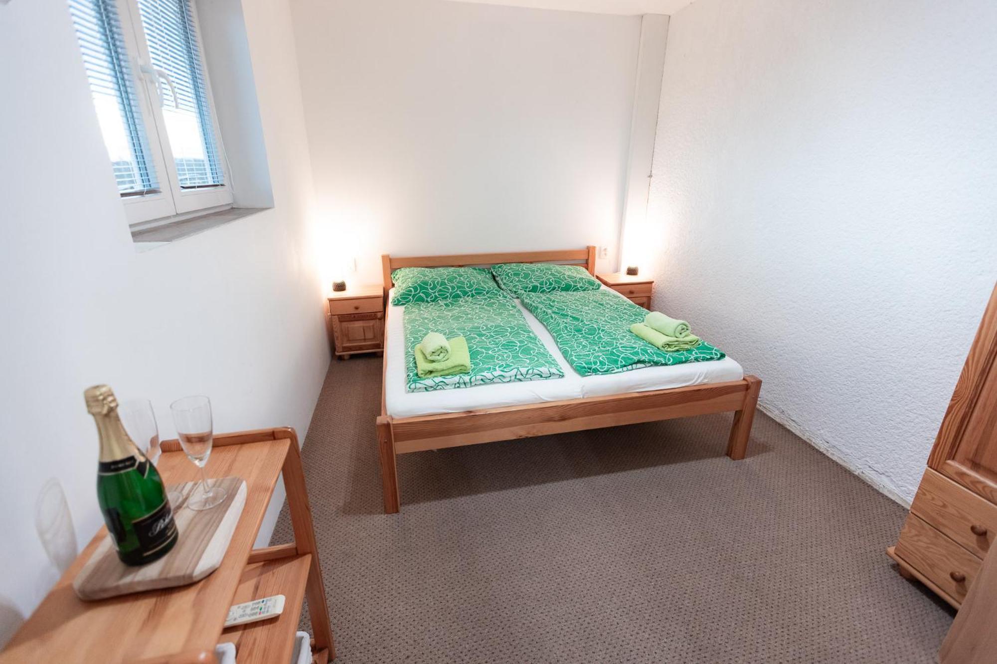 Hotel Rozkos Česká Skalice Værelse billede