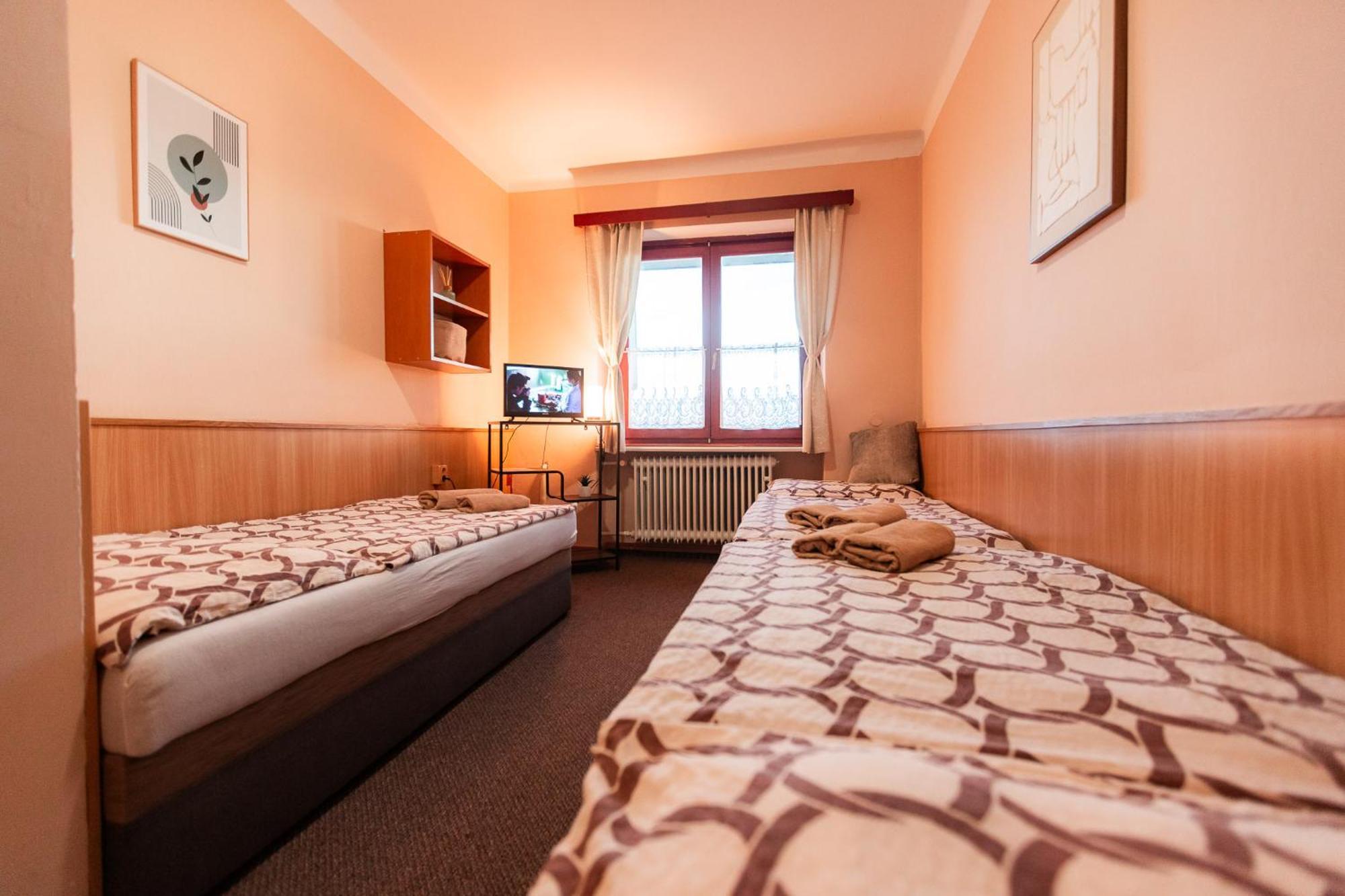 Hotel Rozkos Česká Skalice Værelse billede